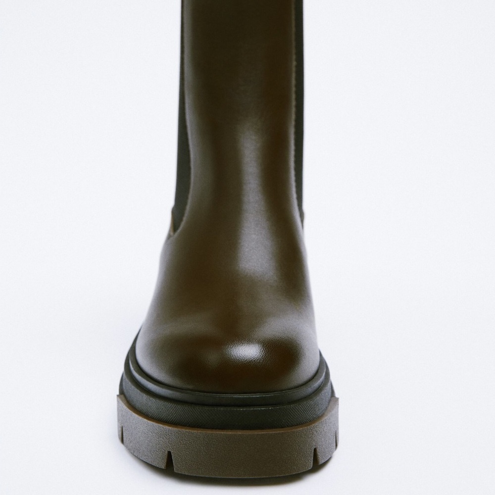 Zara Womens Chelsea Khaki Leather Ankle Boots Lug Soles múltiple size. - Picture 7 of 9